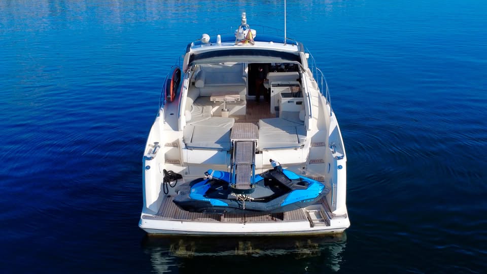 Luxury Atlantis 50 motor yacht rental in Puerto Banús, Marbella – exclusive yacht charter