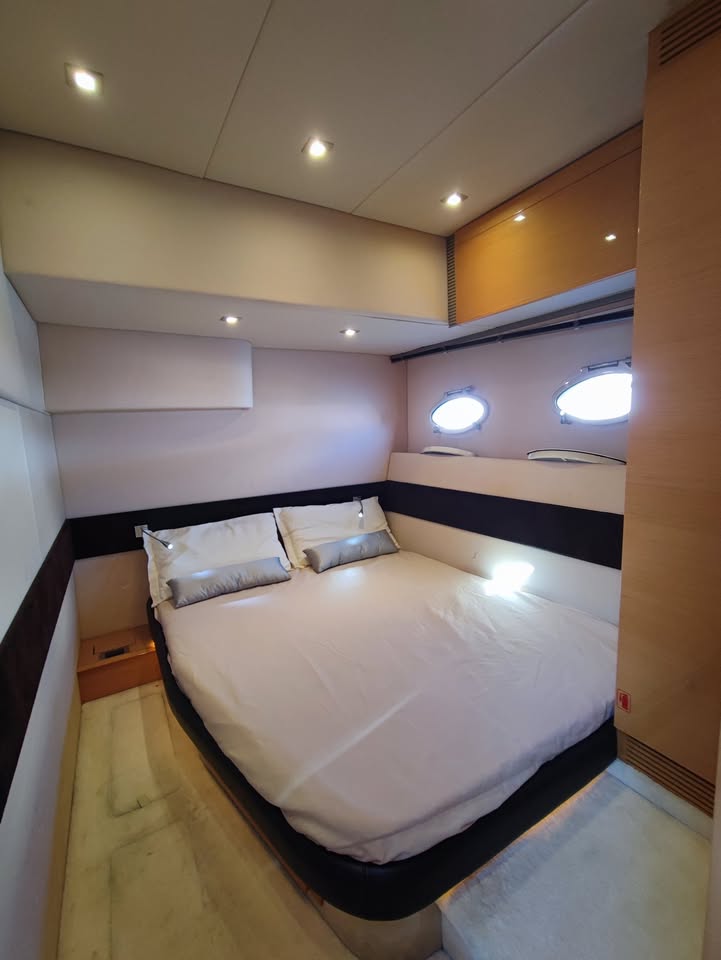 Luxury Atlantis 50 motor yacht rental in Puerto Banús, Marbella cabin – exclusive yacht charter