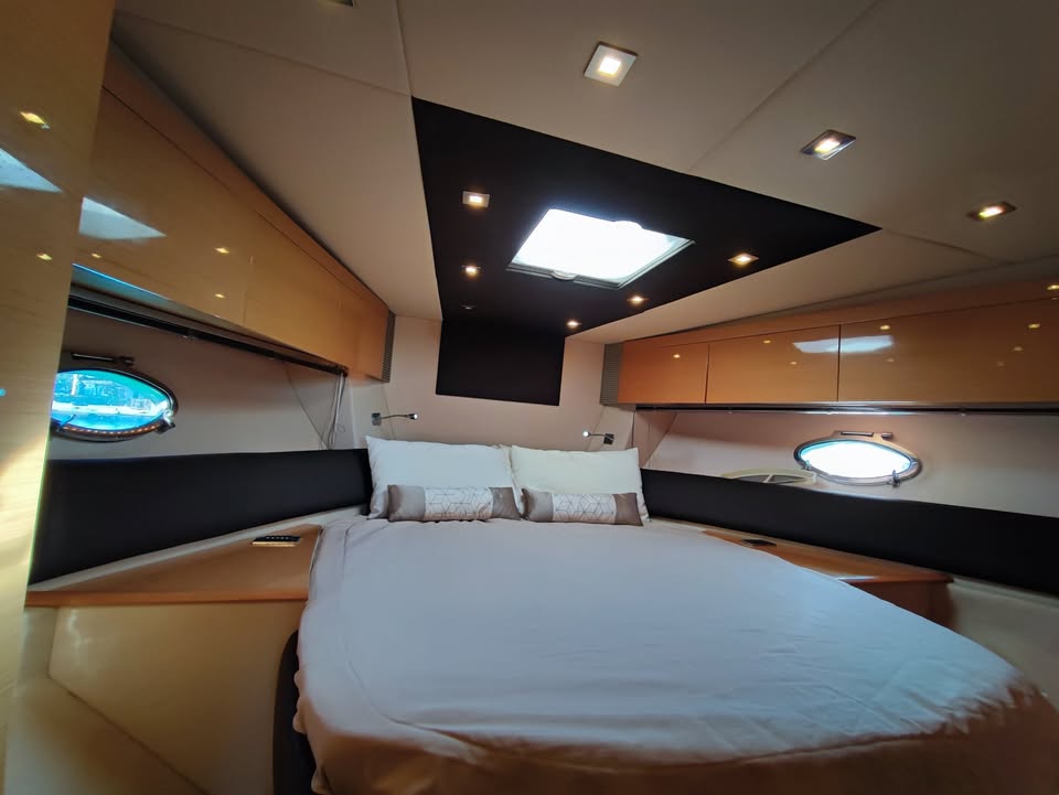 Luxury Atlantis 50 motor yacht rental in Puerto Banús, Marbella cabin – exclusive yacht charter