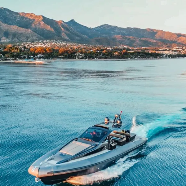 Luxury Belvedere motor yacht rental in Puerto Banús, Marbella – exclusive yacht charter