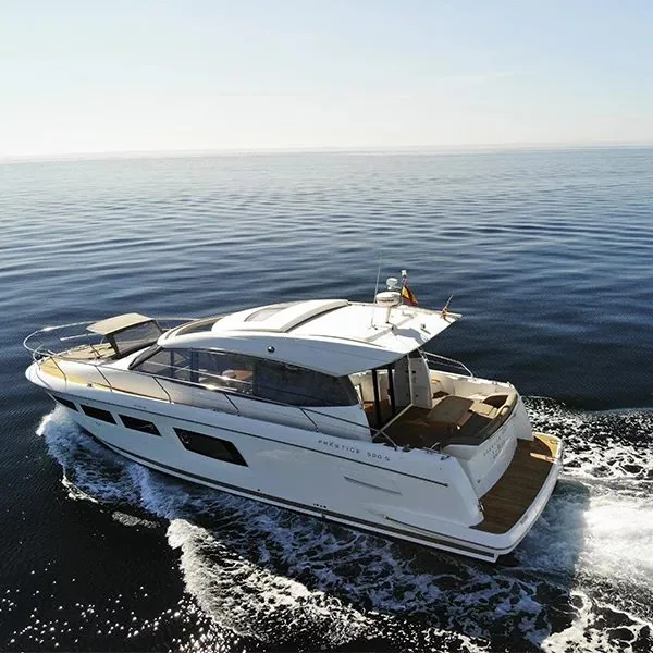 Luxury Prestige 50 motor yacht rental in Puerto Banús, Marbella – exclusive yacht charter