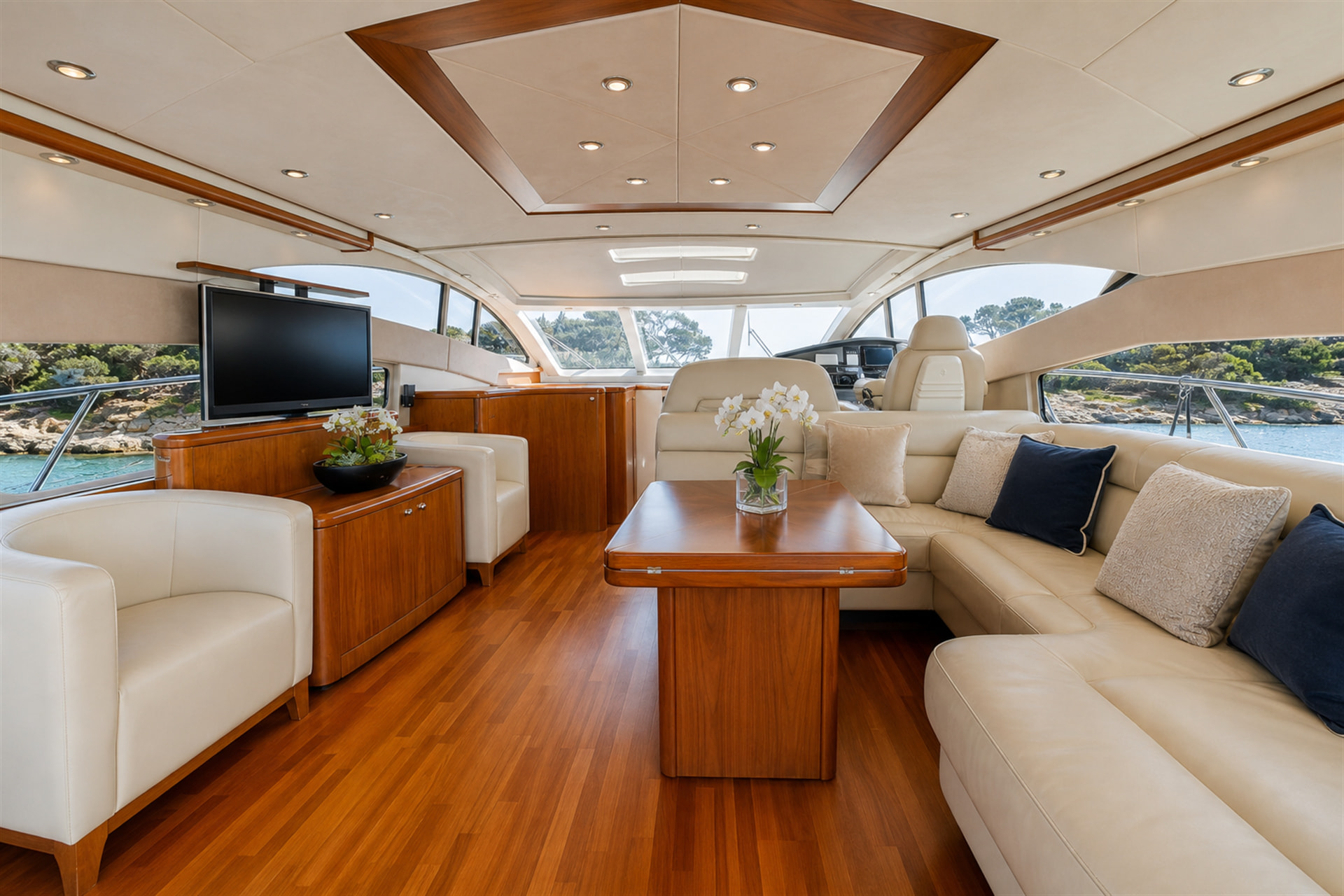 Luxury Sunseeker 72 motor yacht rental in Puerto Banús, Marbella interior – exclusive yacht charter