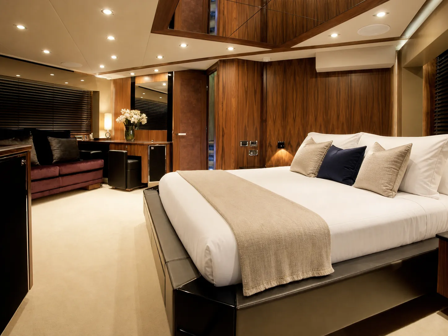 Luxury Predator 92 motor yacht rental in Puerto Banús, Marbella cabin – exclusive yacht charter
